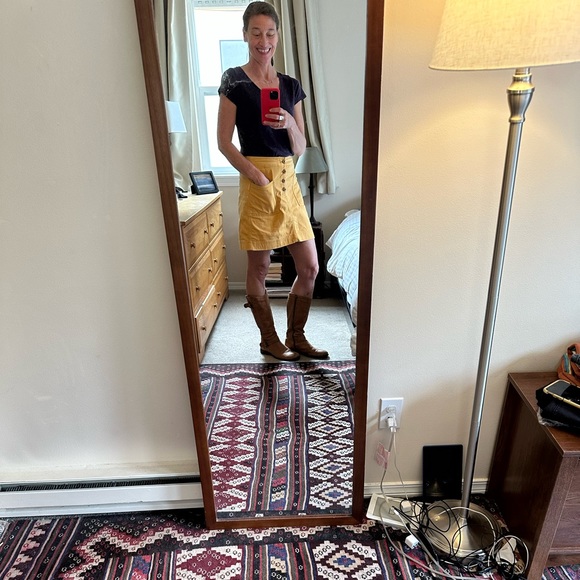 Gap Size 4 Yellow Gold Mini Skirt - Picture 3 of 6